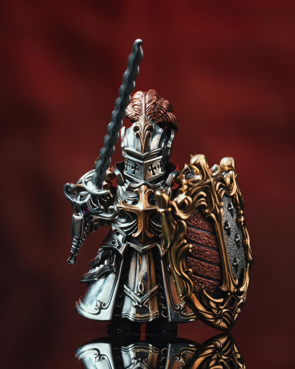 Crimson Templar Figurine Statue Ornament