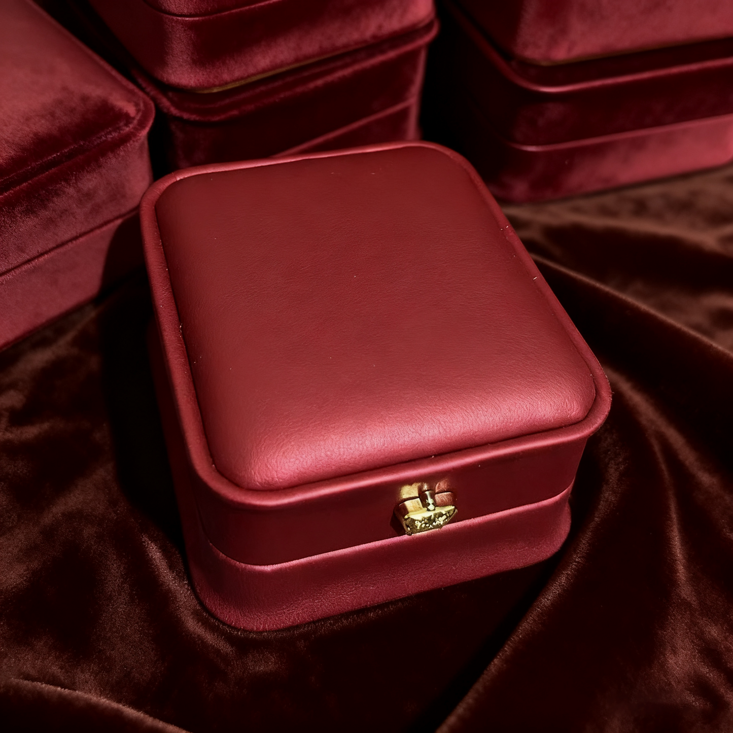 Mother's Embrace Necklace S925 With A Premium Gift Box