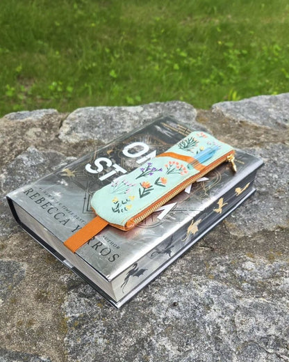 Onyx Storm (Wing and Claw Collection)