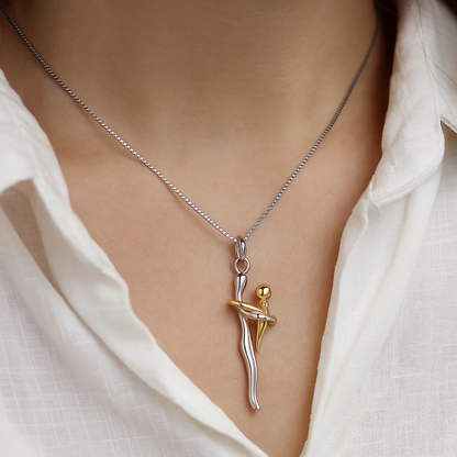 Mother's Embrace Necklace S925 With A Premium Gift Box